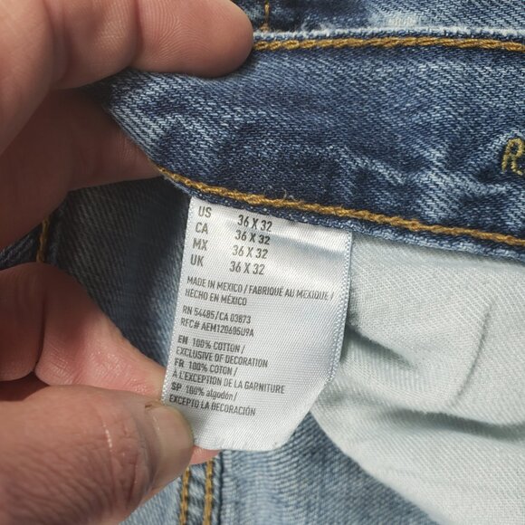 AEO American Eagle Distressed Holey Jeans Relaxed Straight Ripped Size 36 X 32 - Picture 4 of 15